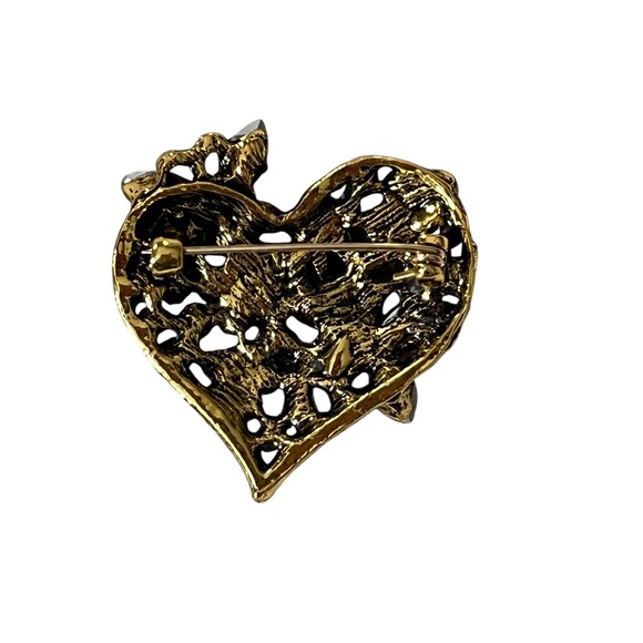 Vintage-Inspired Rhinestone Butterfly Brooch with Heart-Shaped Pin – Valentin... - Picture 4 of 4